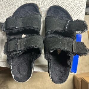 Birkenstock Arizona Shearling in Black, Size EU 37 (US W6, M4), Narrow Fit